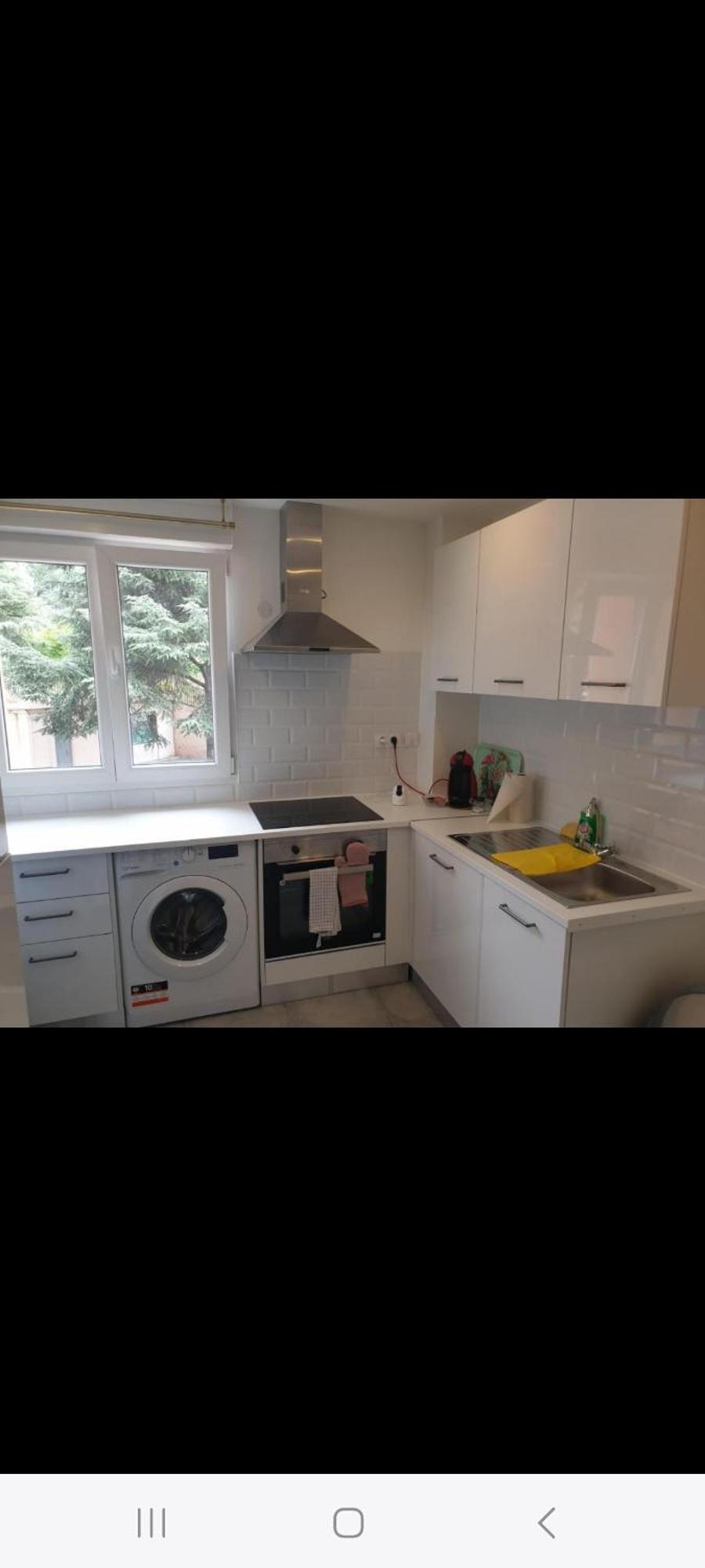 Grand Appartement, 2 Ou 3 Ou 4 Pieces, Tramway Sur Place, Proche Gare Sncf St Augustin 5 Min, Aeroport A 7 Min, Ou Allianz Riviera 10 Min, Palais Nikaia 2 Min , Supermarche Sur Place, Parking Possible Si Disponible Ou Payant A 1000 Metre *